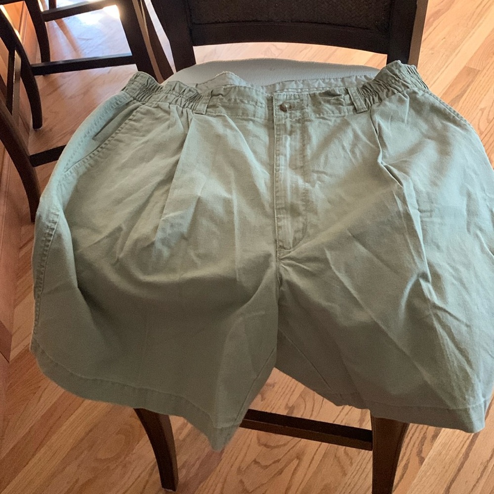 Men’s casual shorts